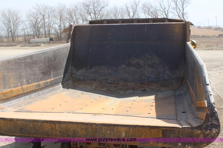 image for item K7134 1980 Caterpillar 769C rock haul truck