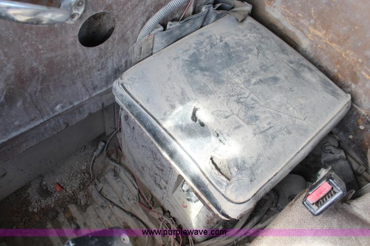 image for item K7154 1980 Caterpillar 769C rock haul truck