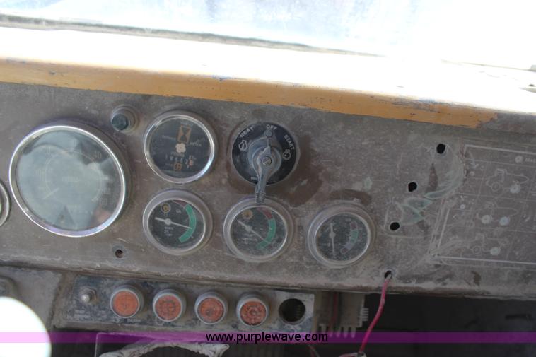 image for item K7154 1980 Caterpillar 769C rock haul truck