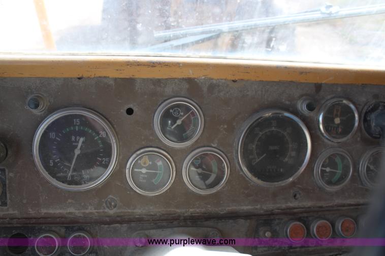 image for item K7154 1980 Caterpillar 769C rock haul truck