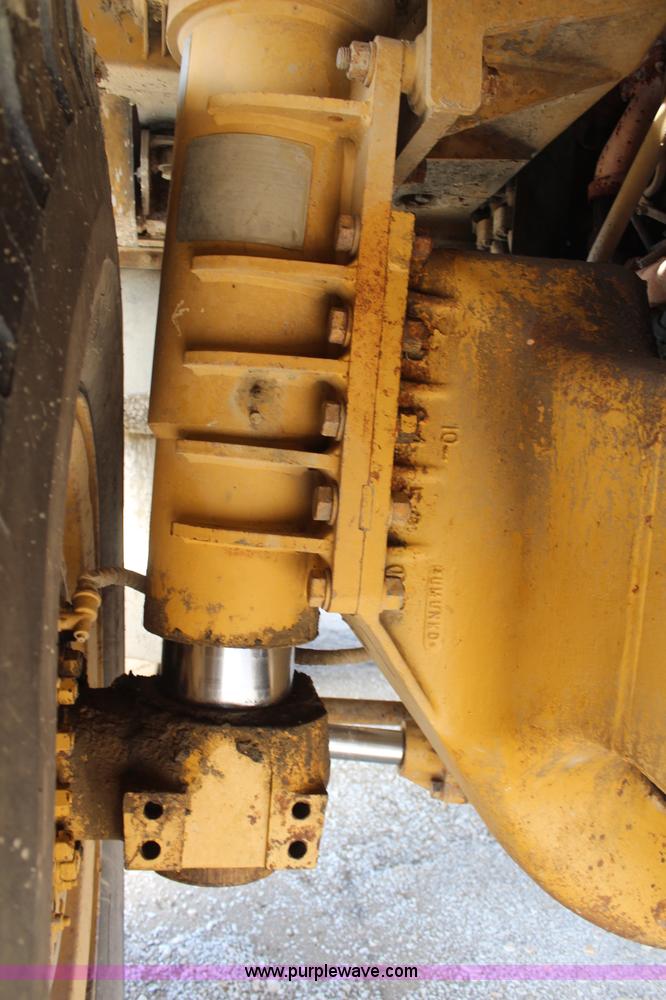 image for item K7154 1980 Caterpillar 769C rock haul truck