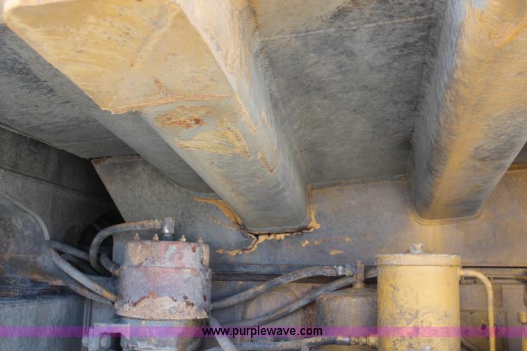 image for item K7154 1980 Caterpillar 769C rock haul truck