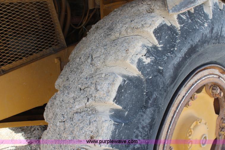 image for item K7154 1980 Caterpillar 769C rock haul truck