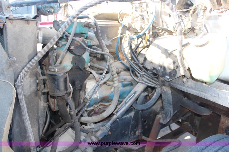 image for item K8751 1988 GMC 7000 semi truck