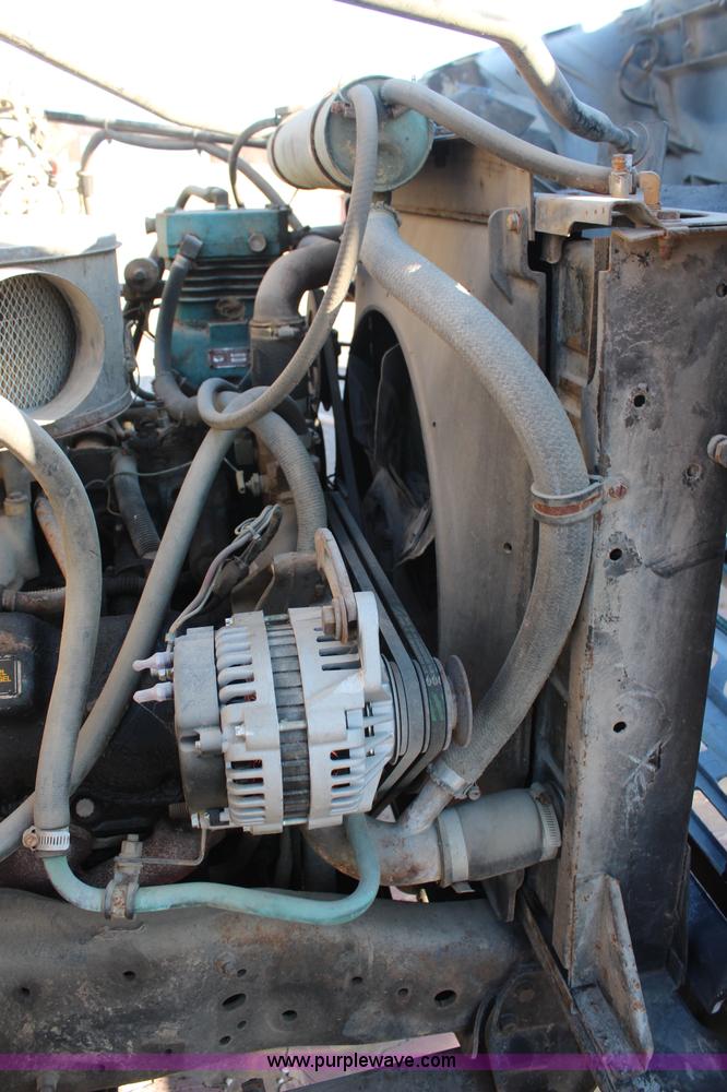 image for item K8751 1988 GMC 7000 semi truck