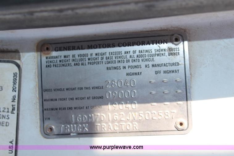 image for item K8751 1988 GMC 7000 semi truck