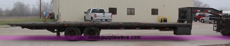 image for item K8776 1998 Neal flatbed trailer