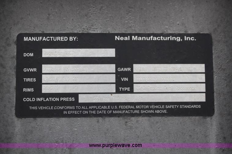 image for item K8776 1998 Neal flatbed trailer