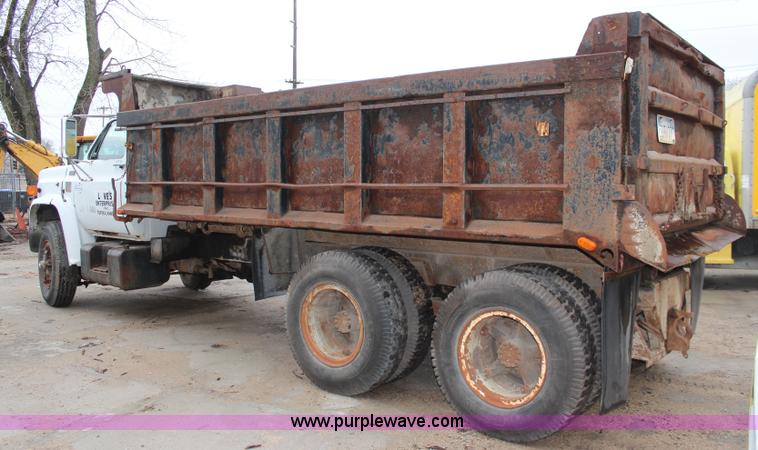 image for item K8864 1978 Chevrolet C65 dump truck