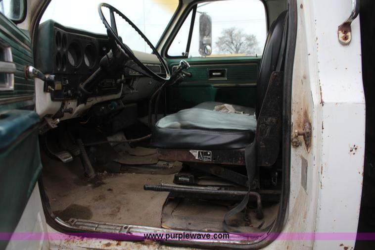 image for item K8864 1978 Chevrolet C65 dump truck