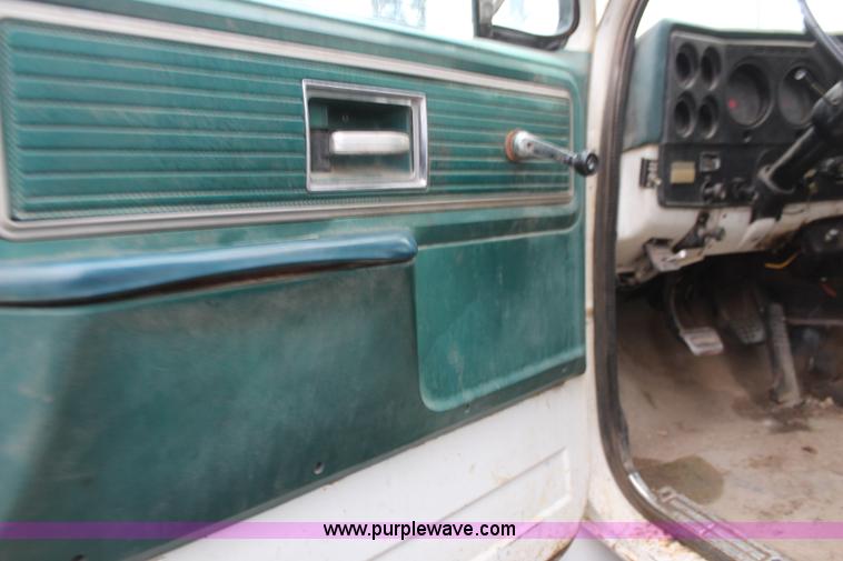 image for item K8864 1978 Chevrolet C65 dump truck