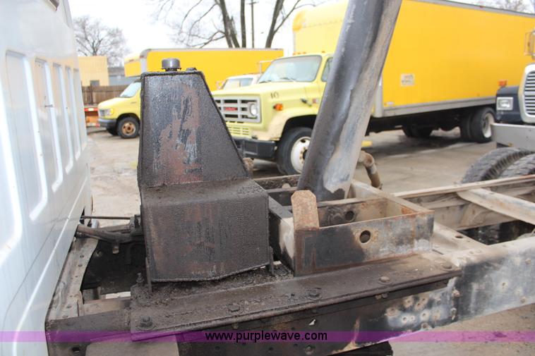 image for item K8864 1978 Chevrolet C65 dump truck