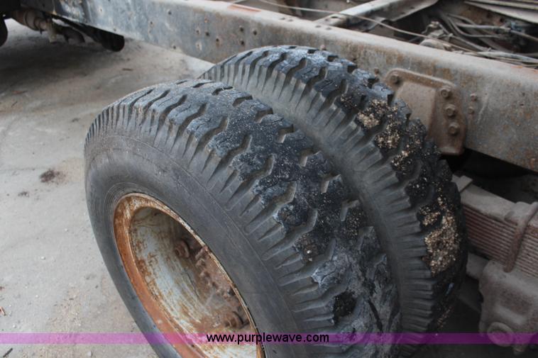 image for item K8864 1978 Chevrolet C65 dump truck