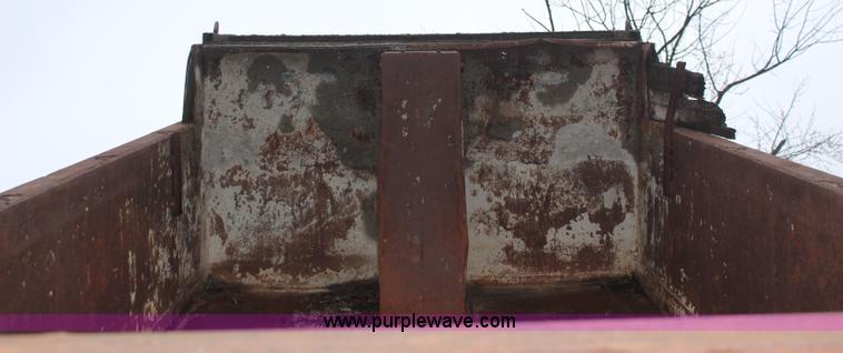 image for item K8864 1978 Chevrolet C65 dump truck