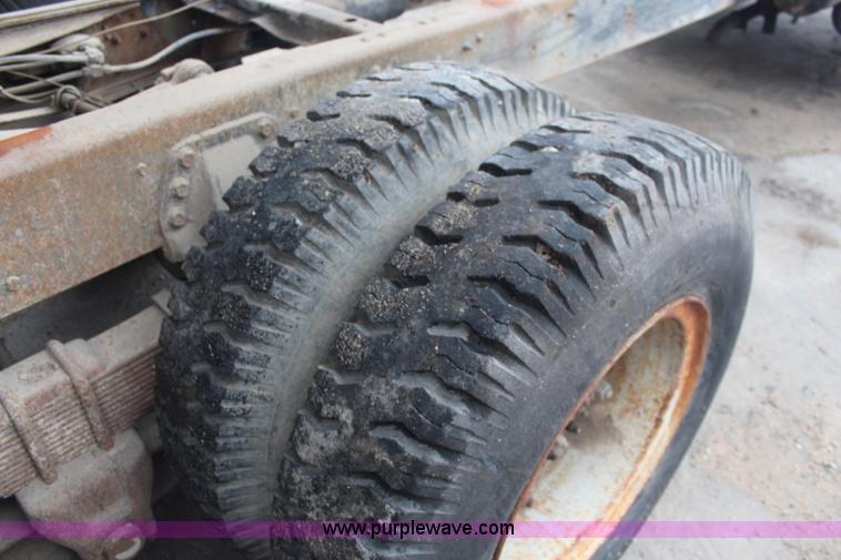 image for item K8864 1978 Chevrolet C65 dump truck