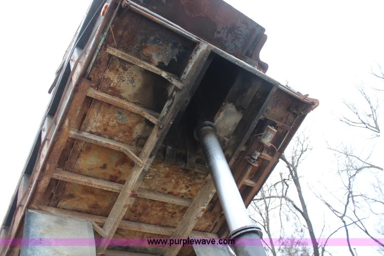 image for item K8864 1978 Chevrolet C65 dump truck