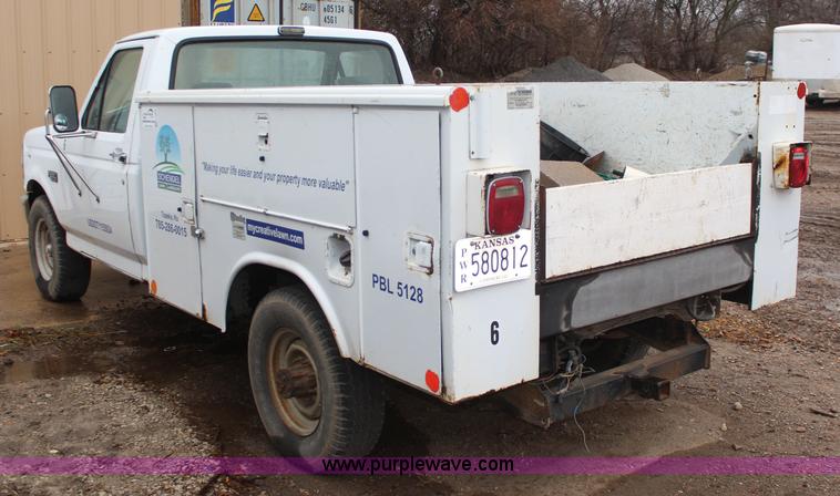 image for item K8945 1993 Ford F250 XL utility truck