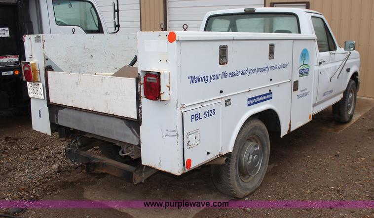 image for item K8945 1993 Ford F250 XL utility truck