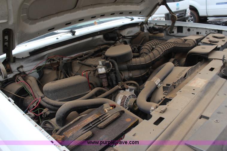 image for item K8945 1993 Ford F250 XL utility truck