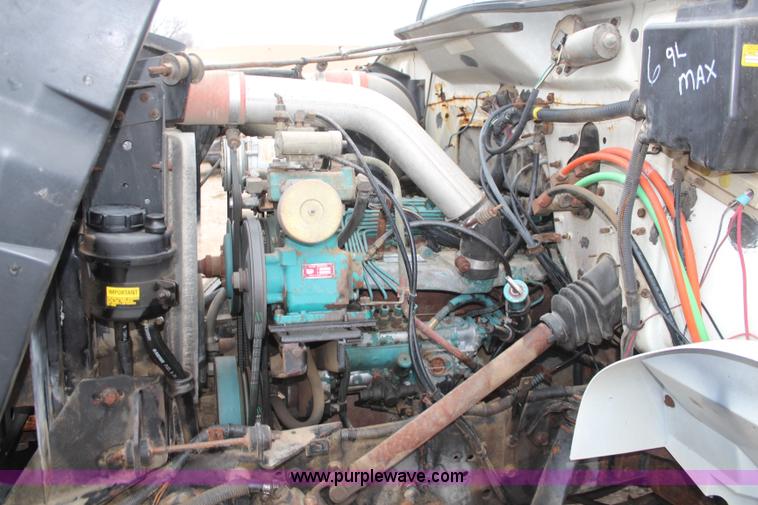 image for item K8965 1993 International 4700 dump truck