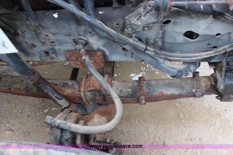 image for item K8965 1993 International 4700 dump truck