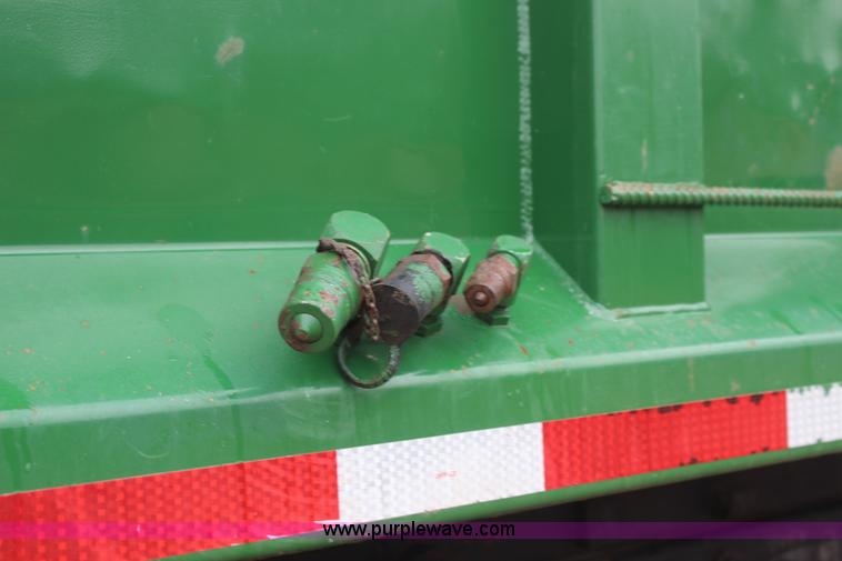 image for item K8965 1993 International 4700 dump truck