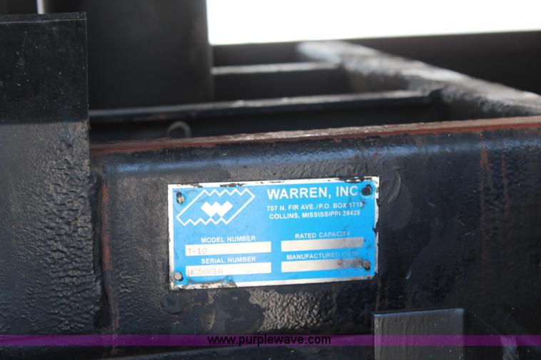 image for item K8995 2002 International 4900 dump truck