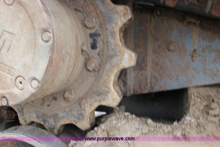 image for item L6716 2002 Takeuchi TL150 tracked skid steer