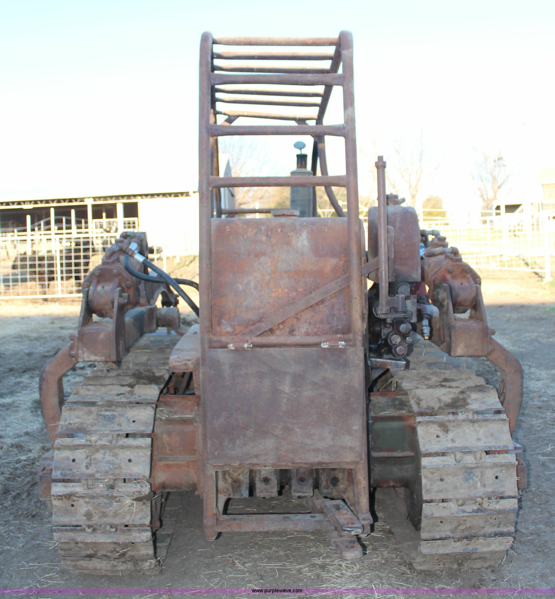 1951 International TD9 track loader in Leavenworth, KS | Item K8980 ...