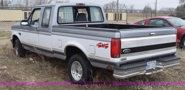 image for item K7030 1995 Ford F150 XLT SuperCab pickup truck