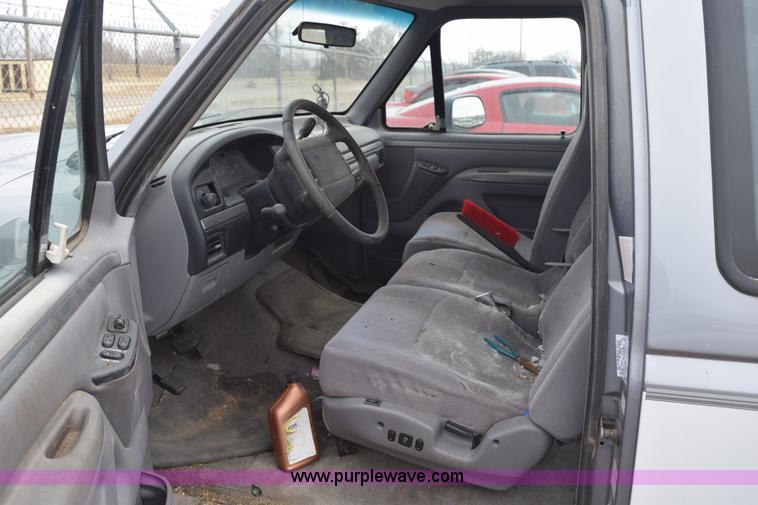 image for item K7030 1995 Ford F150 XLT SuperCab pickup truck