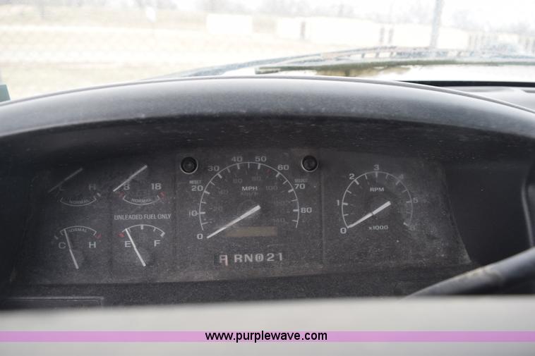 image for item K7030 1995 Ford F150 XLT SuperCab pickup truck