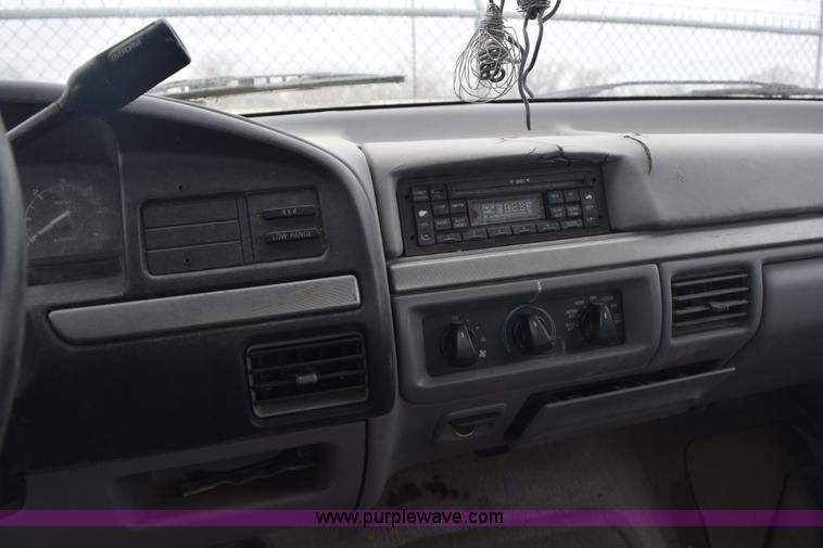 image for item K7030 1995 Ford F150 XLT SuperCab pickup truck