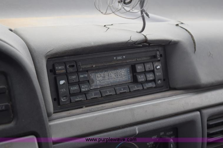 image for item K7030 1995 Ford F150 XLT SuperCab pickup truck