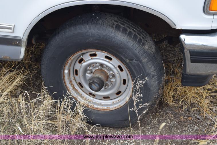 image for item K7030 1995 Ford F150 XLT SuperCab pickup truck