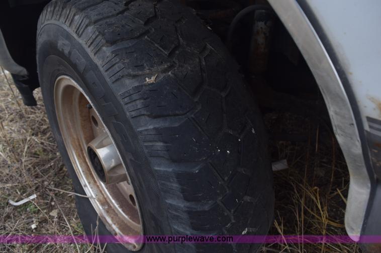 image for item K7030 1995 Ford F150 XLT SuperCab pickup truck