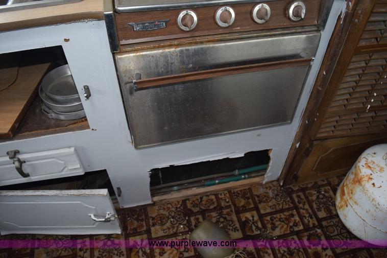 image for item K7245 1975 Dodge Sportsman camper