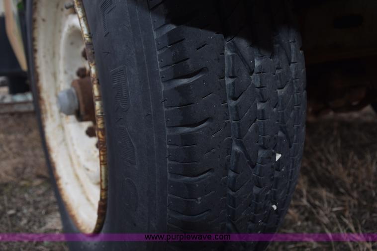 image for item K7245 1975 Dodge Sportsman camper