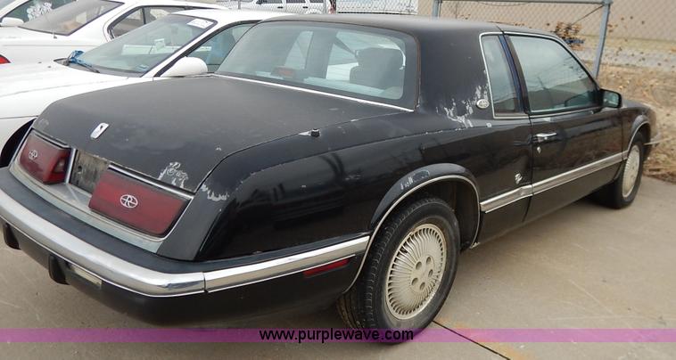 image for item K8867 1991 Buick Riviera