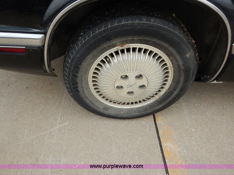 image for item K8867 1991 Buick Riviera