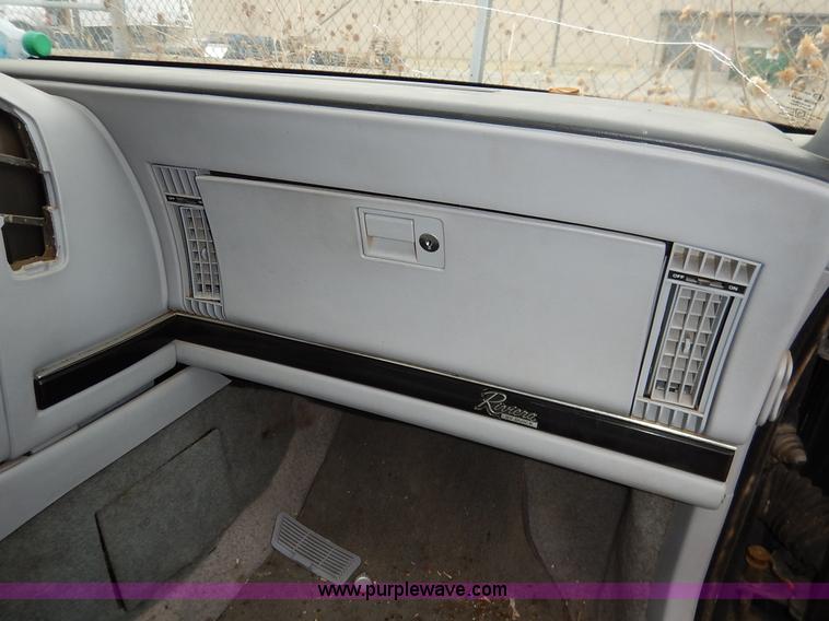 image for item K8867 1991 Buick Riviera