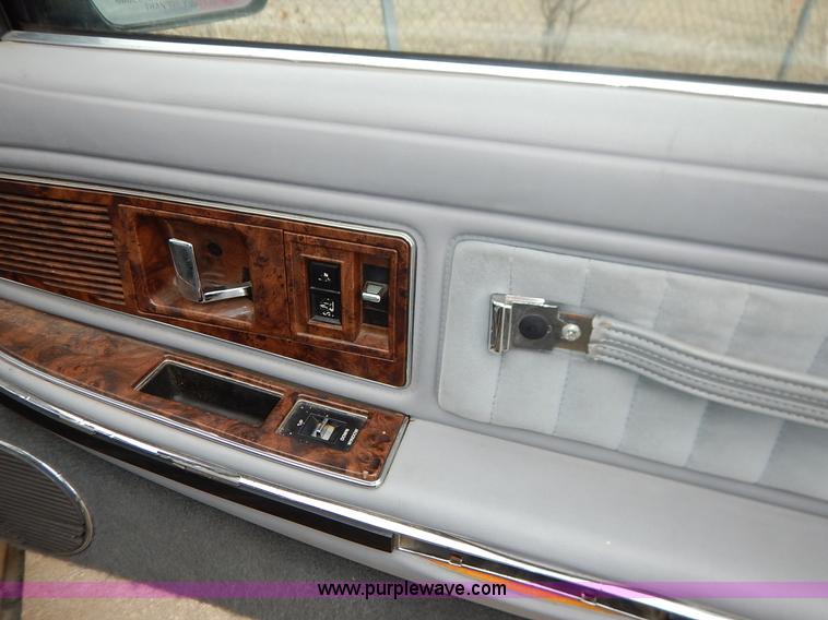 image for item K8867 1991 Buick Riviera