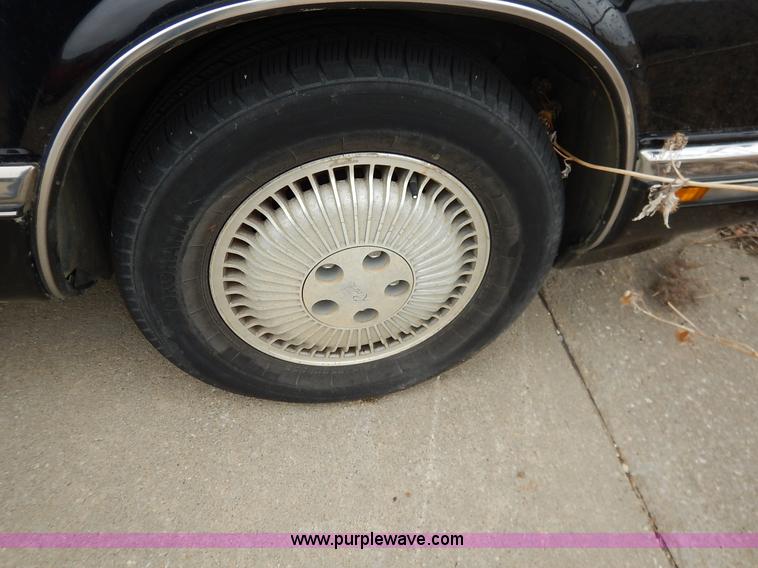 image for item K8867 1991 Buick Riviera