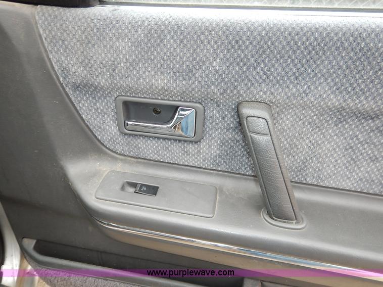 image for item K8868 1991 Mazda 626