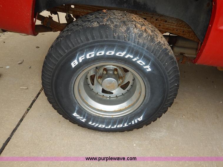 image for item K8869 1995 Chevrolet C/K 1500 pickup truck