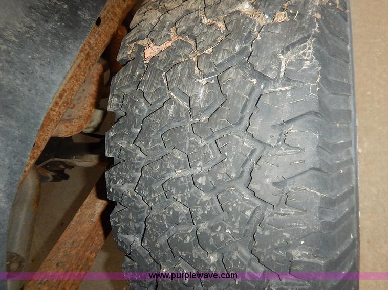 image for item K8869 1995 Chevrolet C/K 1500 pickup truck