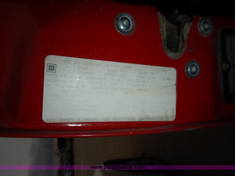 image for item K8869 1995 Chevrolet C/K 1500 pickup truck