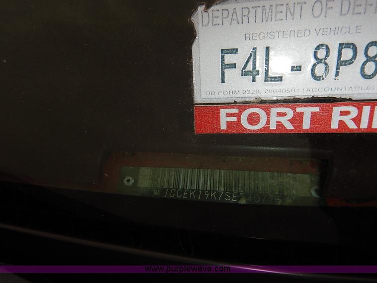 image for item K8869 1995 Chevrolet C/K 1500 pickup truck