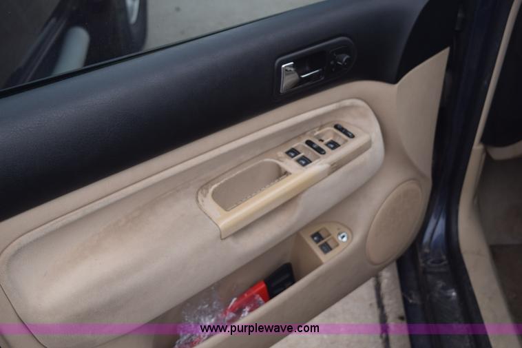 image for item K8882 2002 Volkswagen Jetta