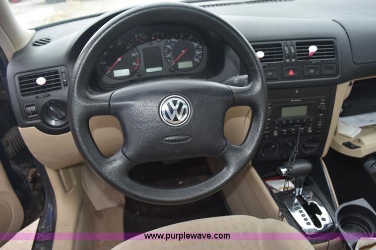 image for item K8882 2002 Volkswagen Jetta